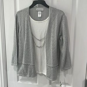 Alfred Dunner Sweater. New With Tags. Size Petite Large. Silver/Grey & White